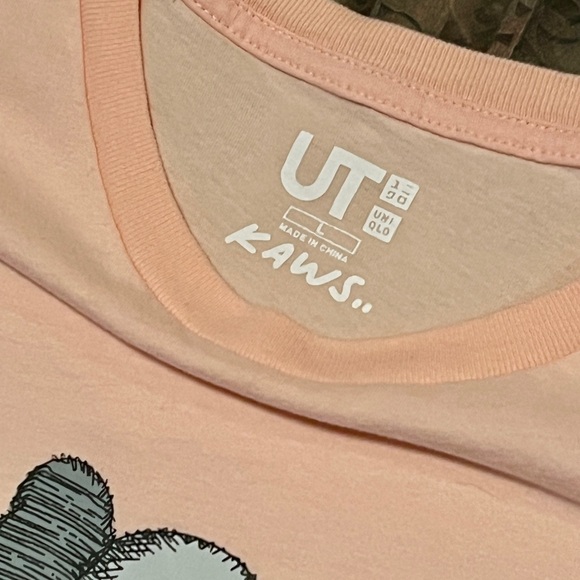 KAWS x Uniqlo Companion Tee Pink Shirt US Size Large Elephant - Picture 4 of 9